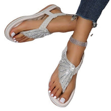Load image into Gallery viewer, New Fashion Rhinestones Flat Outdoor Beach Sandals - Women
