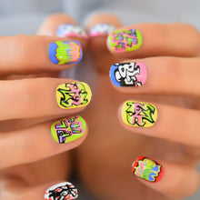 Load image into Gallery viewer, Short Round Fake Nail Art Tips Designed Colorful Green Hip-hop Style Nail Salon Full For Festival Fingernails
